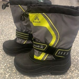 Kamik insulated snow waterproof boots kids size 1